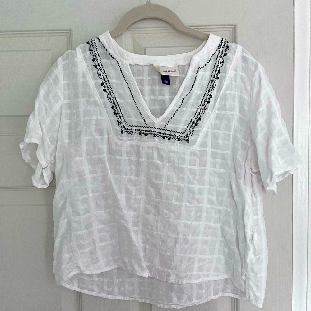 Cropped white boho blouse